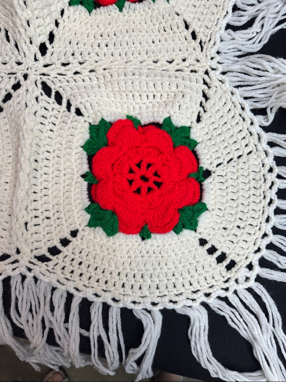 Vintage Handmade Crocheted Cream Fringe Blanket with Red Rose Appliqués - Picture 5 of 11